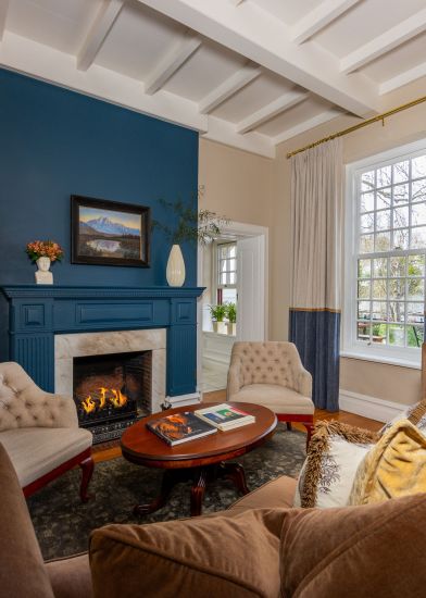 The Claremont Lounge 1