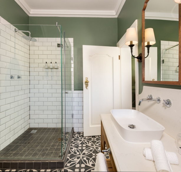 The Claremont Room 3 1