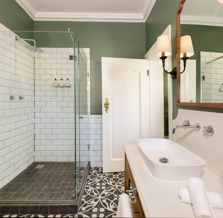 The Claremont Room 3 1