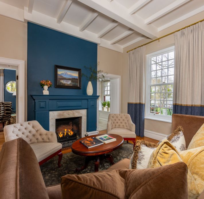 The Claremont Lounge 1